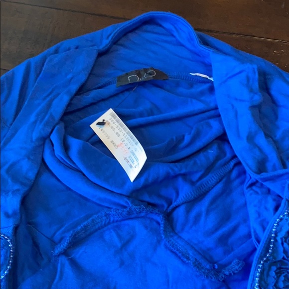 NWT Blue tank top - Picture 3 of 4